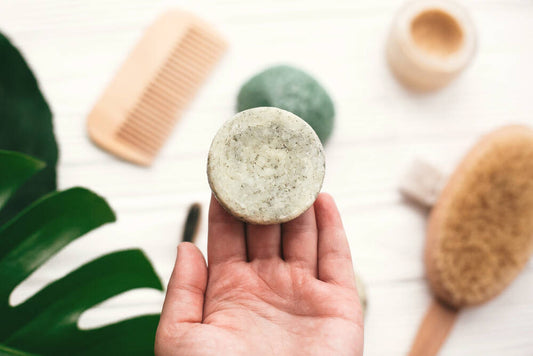 Choosing Between Soap-Based and Surfactant-Based Shampoo Bars: What's the Difference?