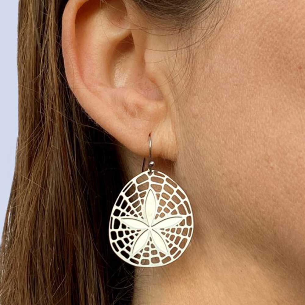 Good Do Good Hook Earrings - Sand Dollar