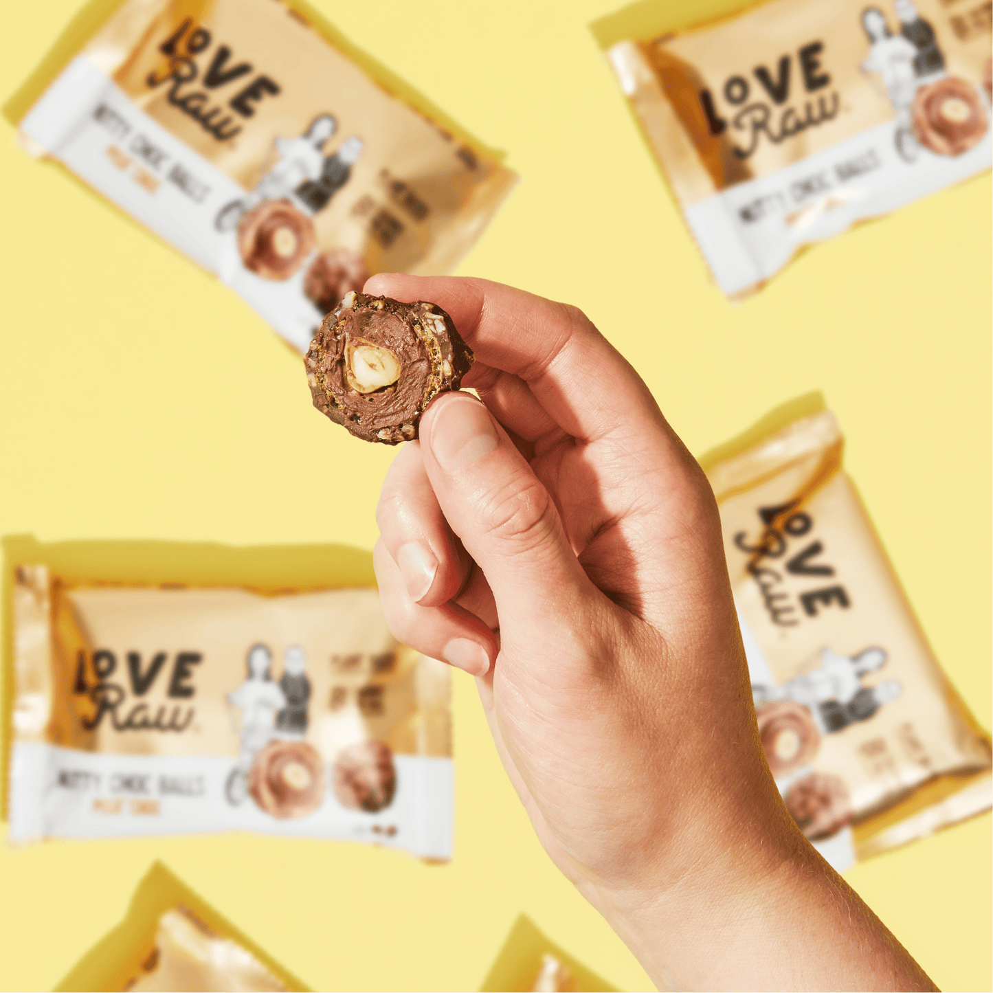 LoveRaw Nutty Choc Balls M:lk Choc 28g