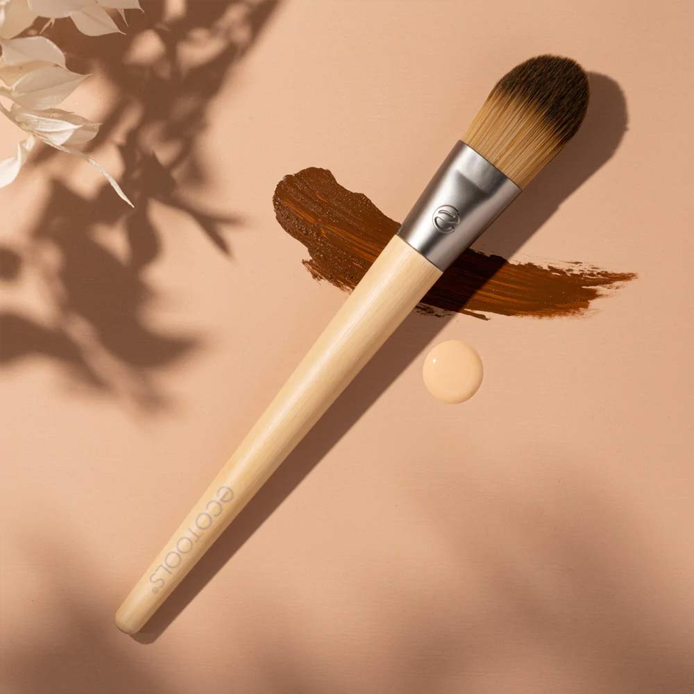 EcoTools makeup brush - foundation