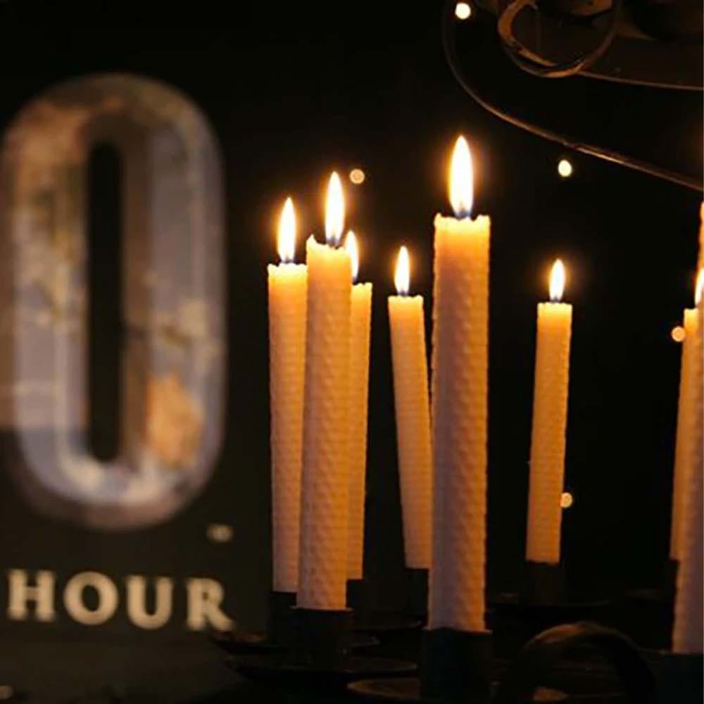 Queen B Hand Rolled Honeycomb Taper Candles 4pk - 20cm/6hr Burn Time