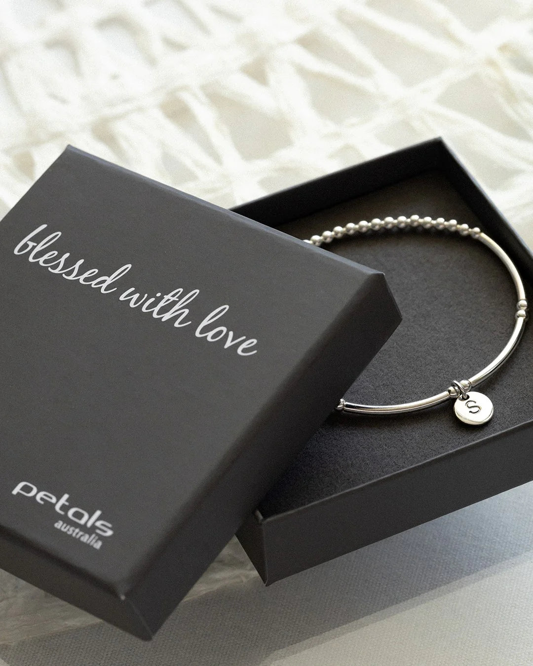 Petals Love Letter Bracelet (A to Z)