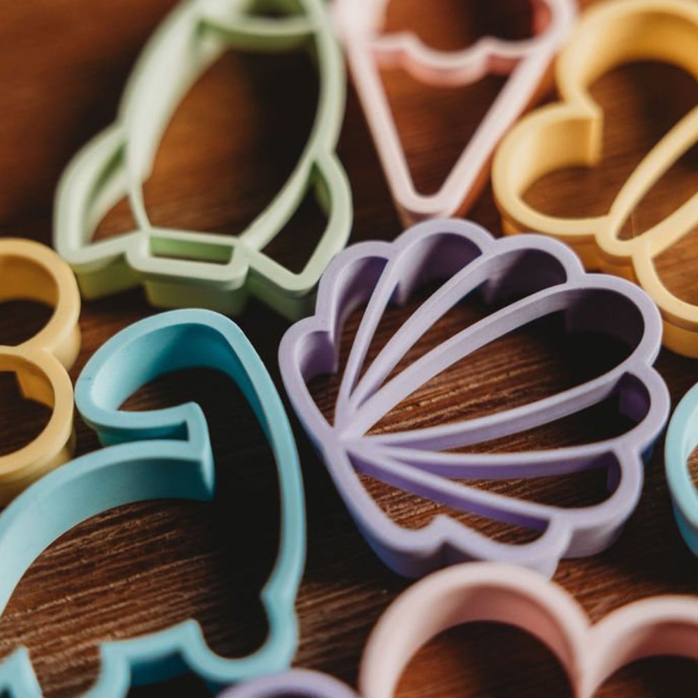 Cookie Cutter / Play Dough Cutter Set - Playdough Assorted Colour Shapes (set of 10)