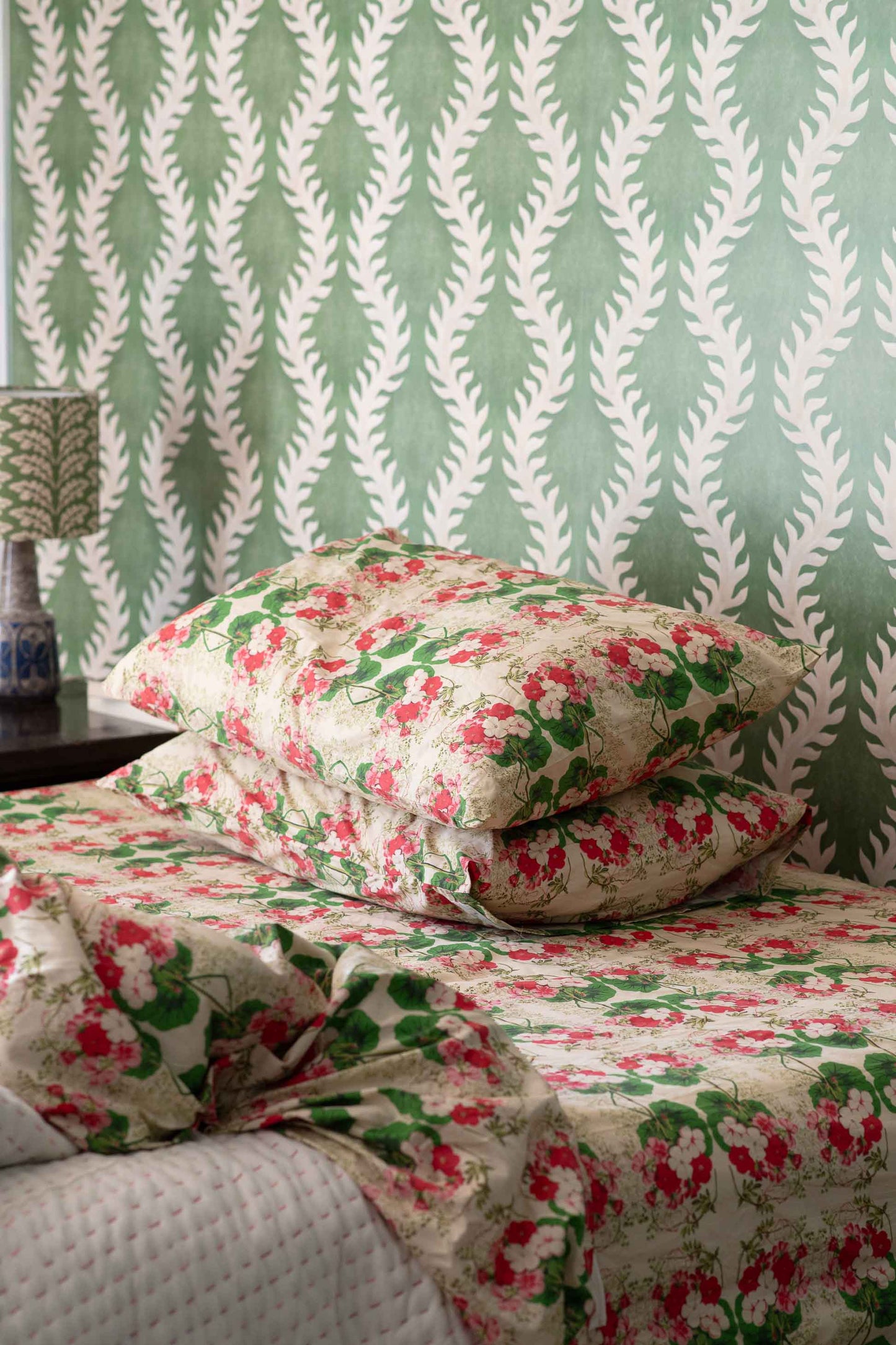 Lazybones Organic Cotton Sheet Set - Pelargonium