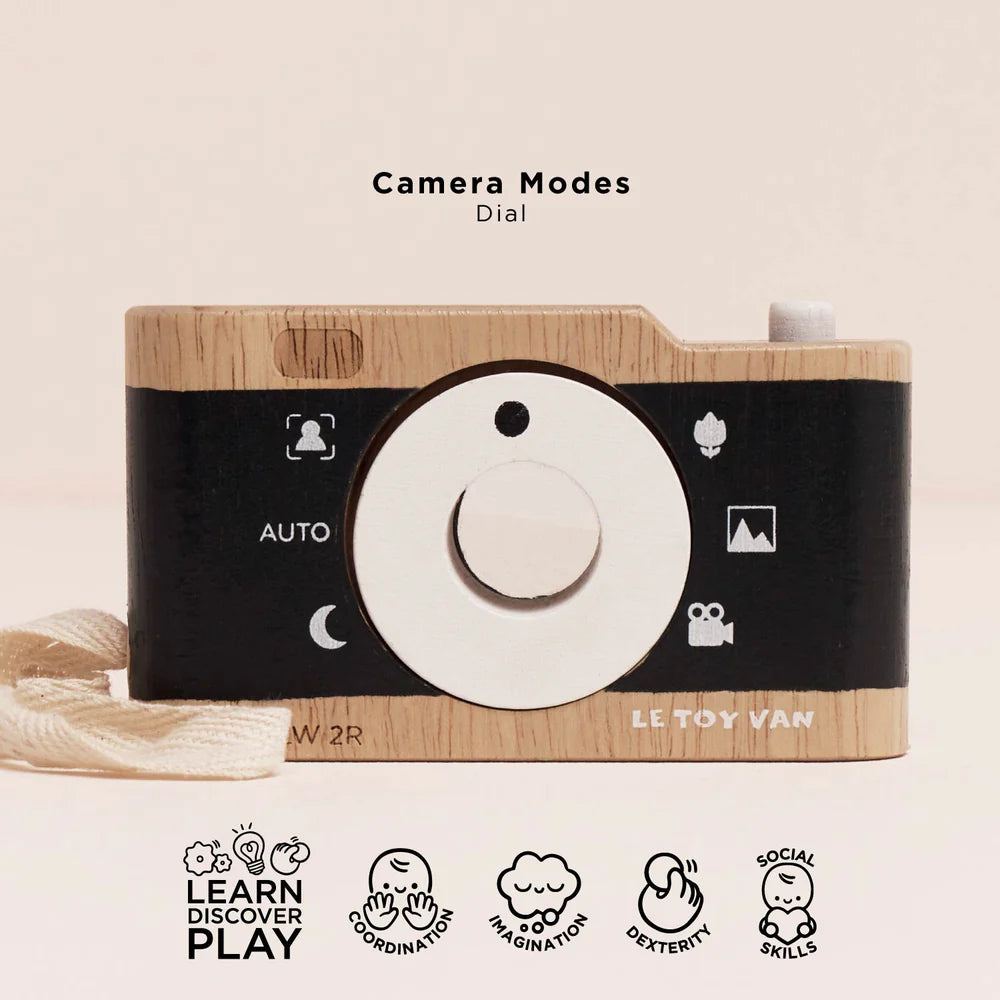 Le Toy Van Wooden Vintage Camera