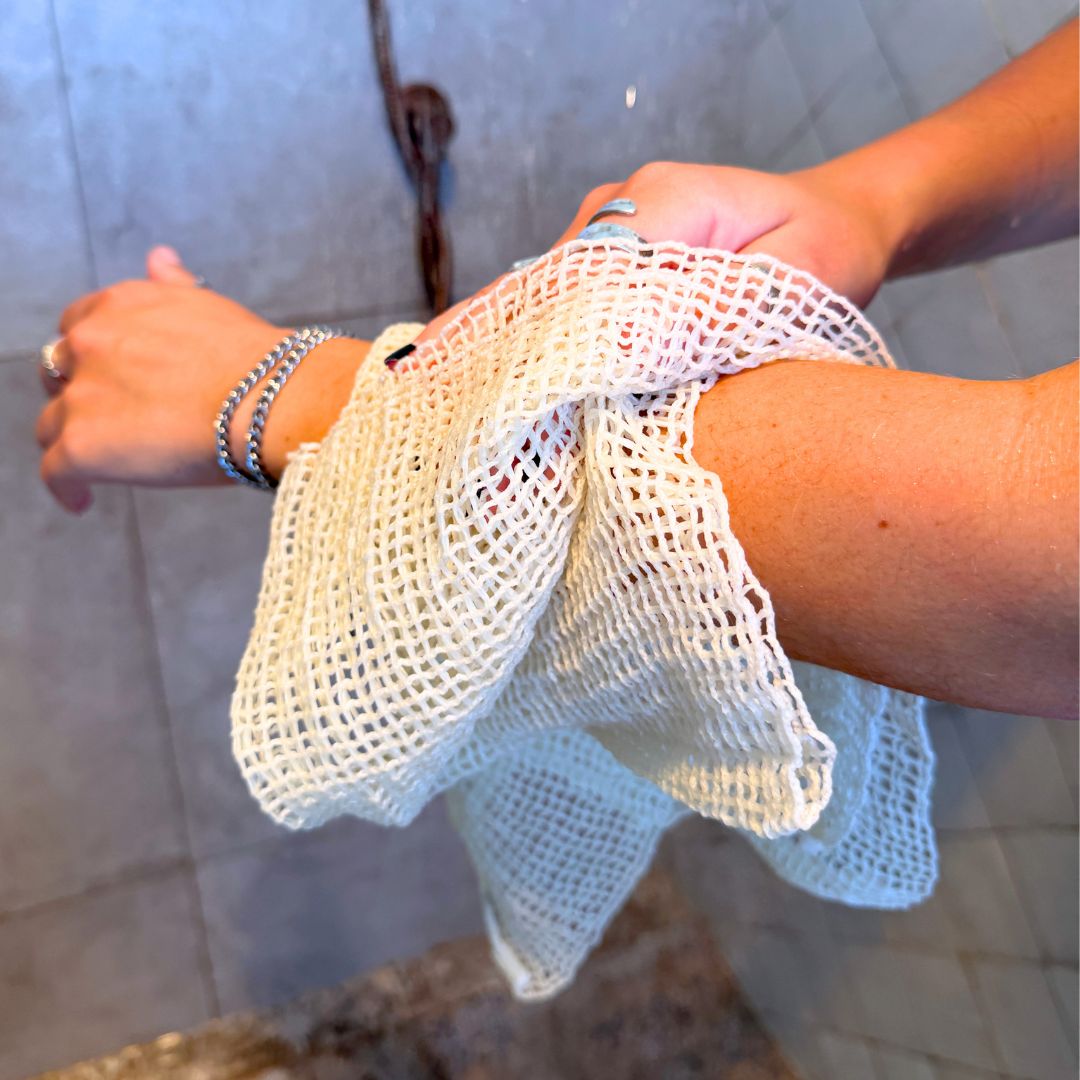 Sasawashi Open Weave Exfoliating Shower Towel – Deep Body Scrub