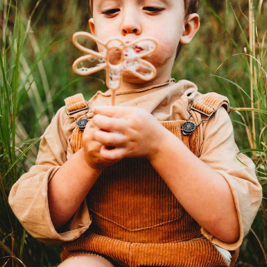Kinfolk Pantry Bubble Wand Dragonfly