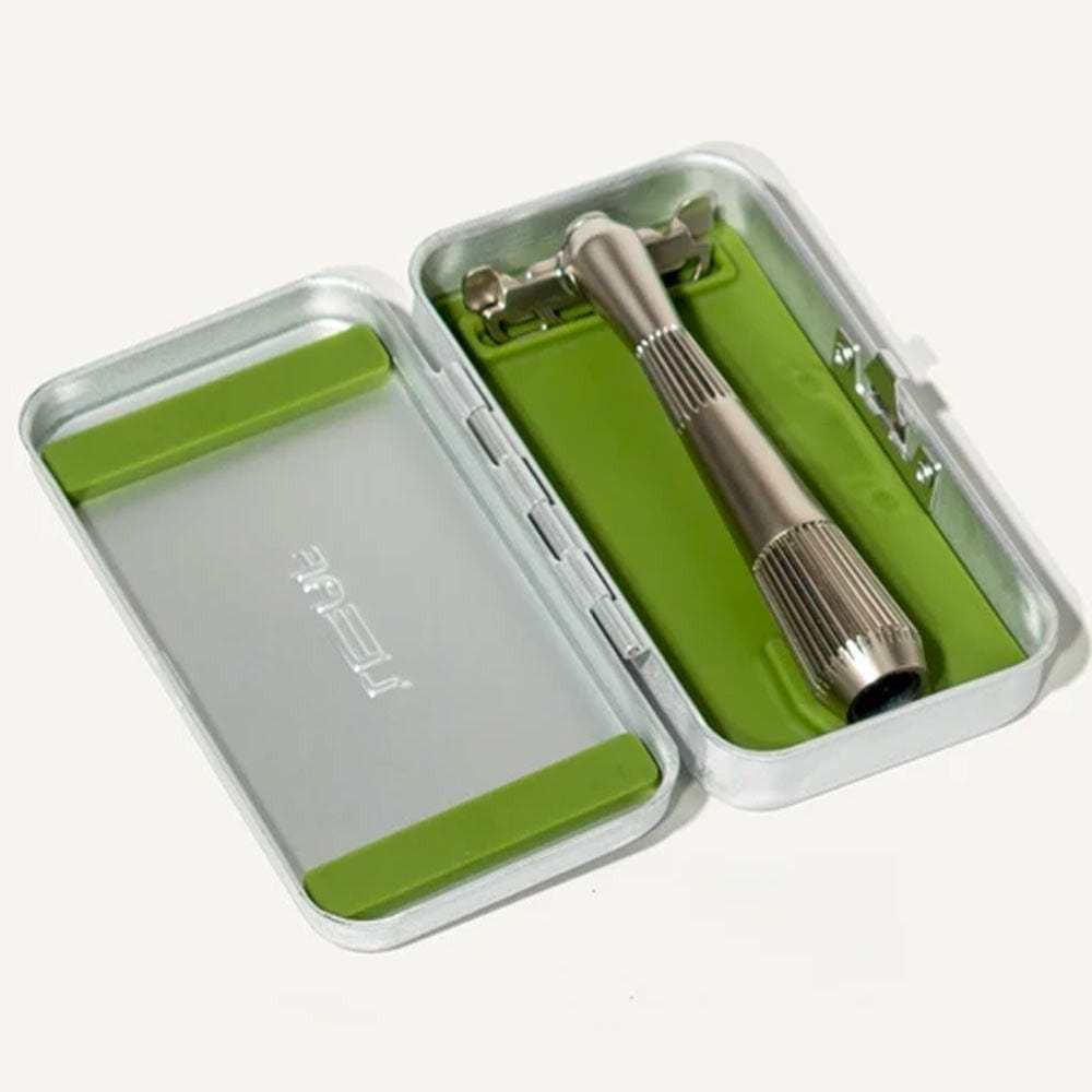 Leaf Shave The Twig Travel Case - Neutral/Silver